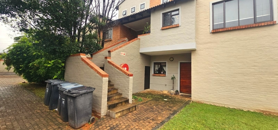 To Let 3 Bedroom Property for Rent in Waterval East North West
